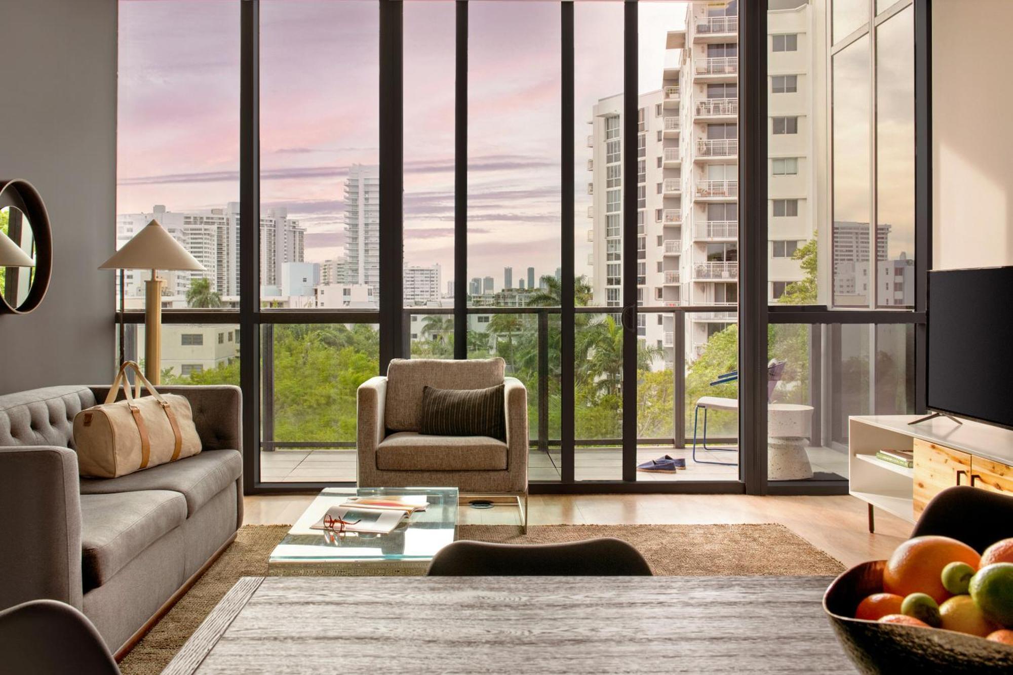 Sonder By Marriott Bonvoy 17West Apartments Маями Бийч Екстериор снимка
