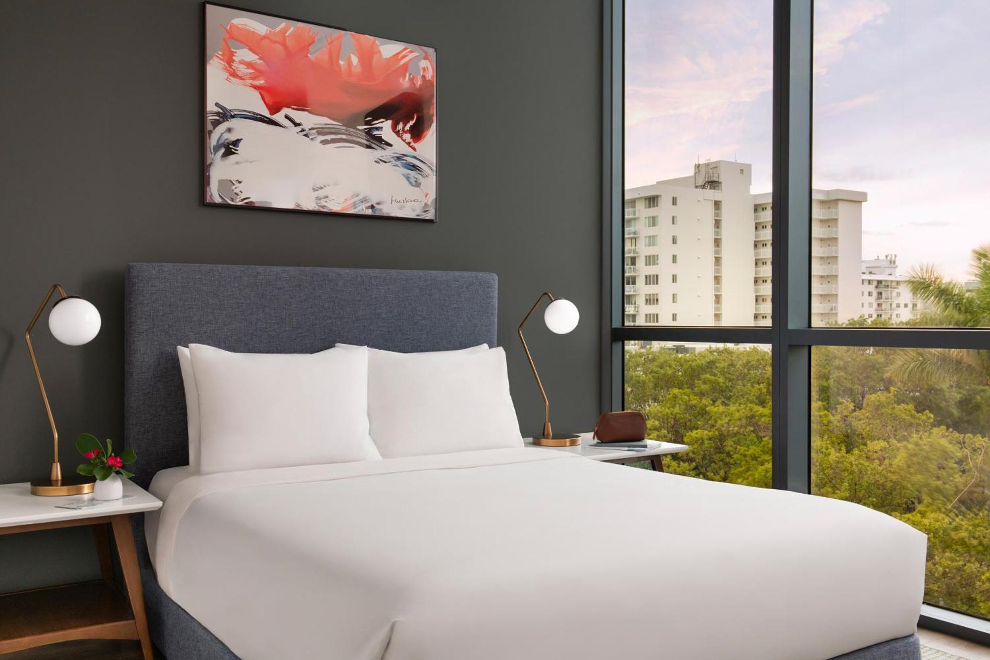 Sonder By Marriott Bonvoy 17West Apartments Маями Бийч Екстериор снимка