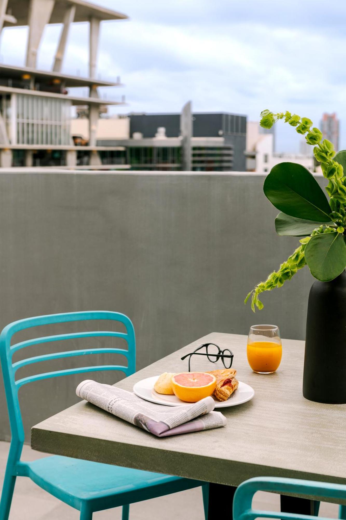 Sonder By Marriott Bonvoy 17West Apartments Маями Бийч Екстериор снимка